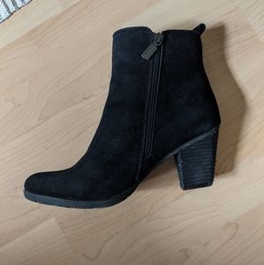 Blondo Waterproof Black Suede Booties (New)- 9